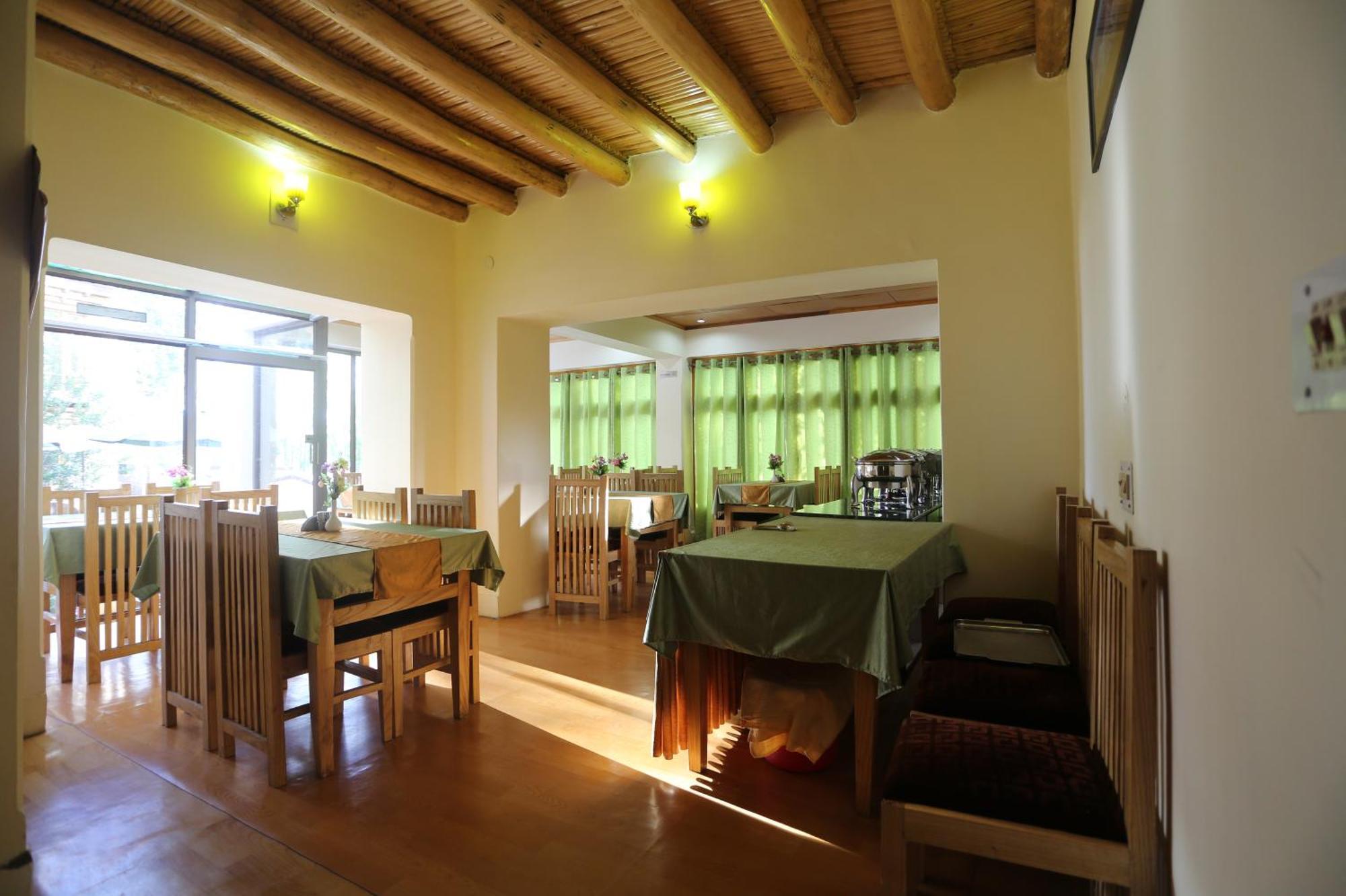 Hotel Lhalingkha Лех Екстер'єр фото