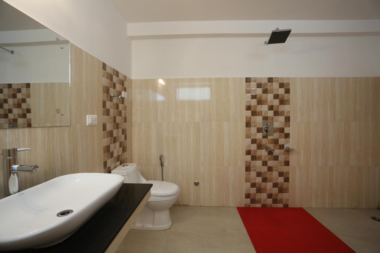 Hotel Lhalingkha Лех Екстер'єр фото